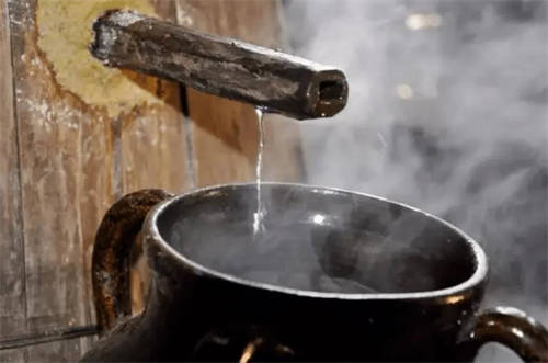 贵州茅台镇酱香型白酒酿造工艺中的关键
