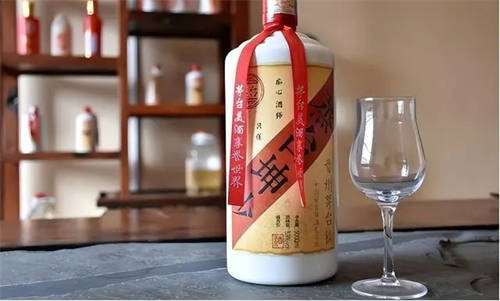 酱香型白酒与浓香型白酒的区别