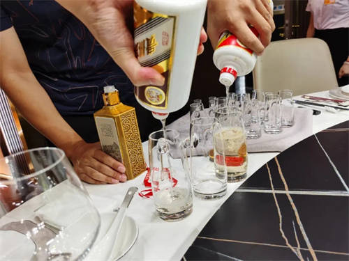2022年10月12日茅台酒最新价格 2022年10月12日茅台酒最新价格