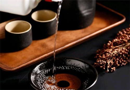 值得收藏的白酒都有哪些条件 值得收藏的白酒都有哪些条件