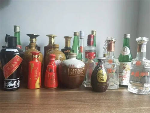 西凤酒1964纪念版多少钱一瓶
