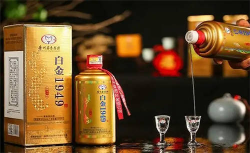 白酒定制或贴牌,都是傍不到的名牌 白酒定制或贴牌,都是傍不到的名牌