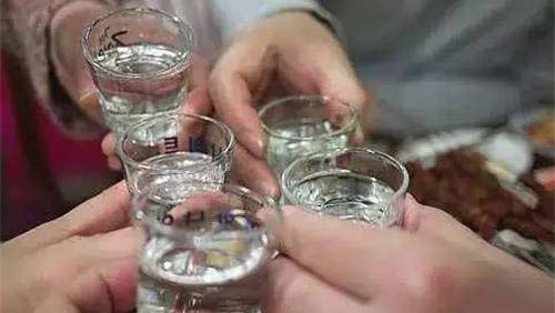 白酒喝饱不如喝好,喝好不如喝对 白酒喝饱不如喝好,喝好不如喝对