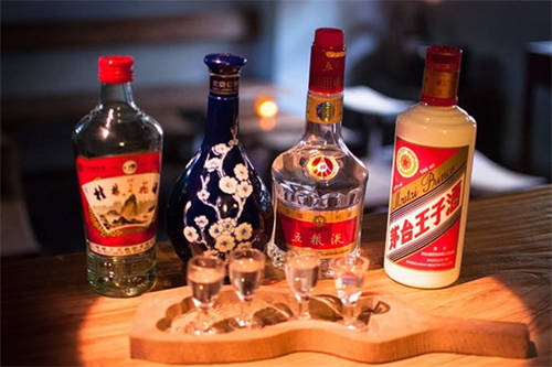 新手喝白酒建议从多少度开始