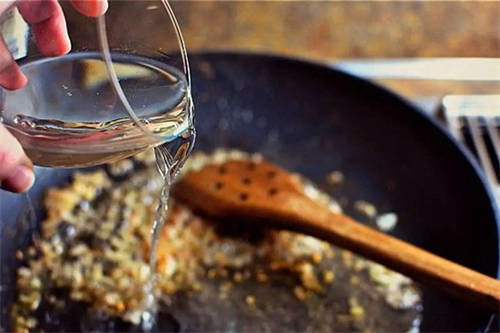 做饭加了白酒孕妇能吃吗