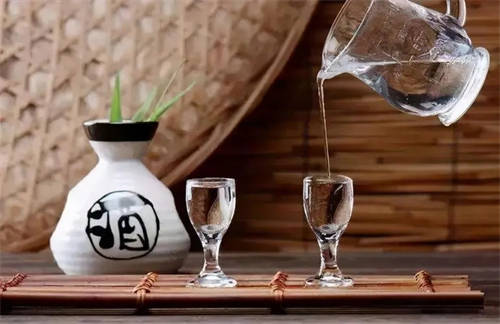 白酒伤血管.webp.jpg