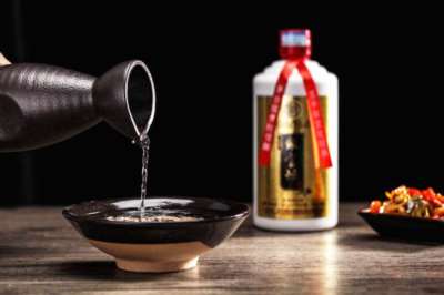 白酒能泡玫瑰花吗