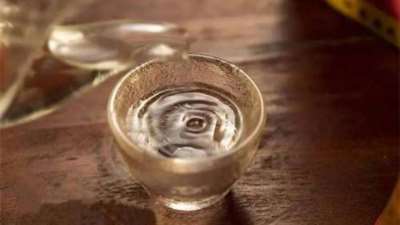 新酒和老酒怎么区分 新酒和老酒怎么区分