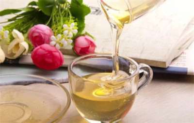 喝高度白酒和碳酸饮料