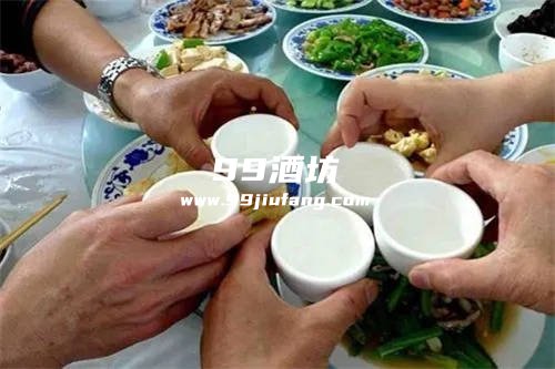 白酒红酒啤酒一起喝会怎么样