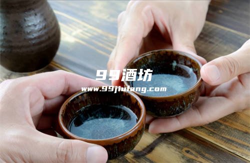 怎么区分低度陈年白酒好坏