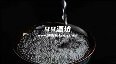 为什么有的粽子里面有白酒