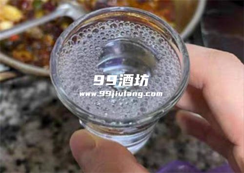 白酒怎么区分勾兑酒和纯粮酒