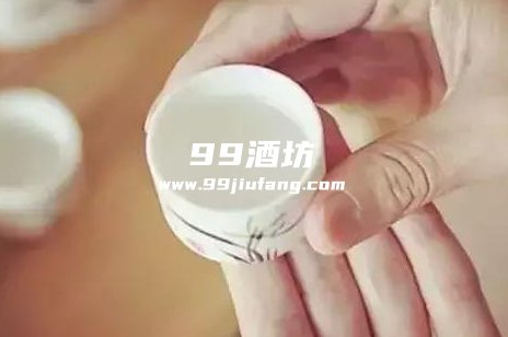心脏不好是否可以喝白酒