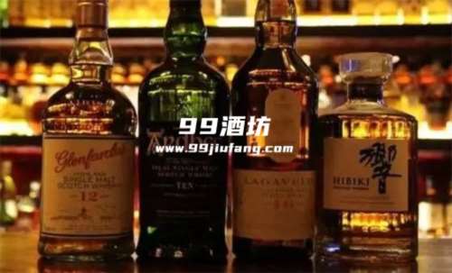 威士忌和白酒哪个难下咽