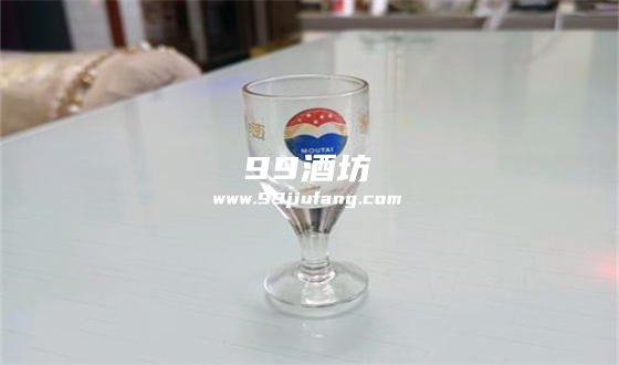 怎样识别是正品白酒酒杯