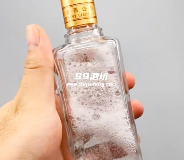 白酒真假鉴别：探寻醇正佳酿的秘诀