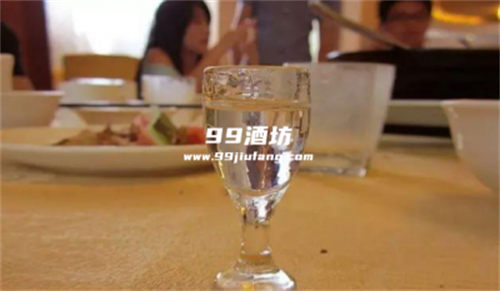 喝白酒最小的杯子是多少？