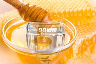 白酒中加入蜂蜜的作用？