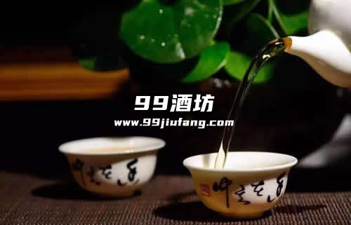 喝完白酒之后可以喝茶水吗？