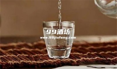 喝52度白酒是不是高了点