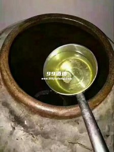 白酒怎么放才不变黄色？