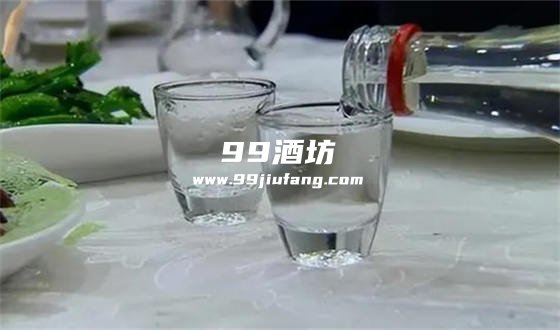 刚喝完白酒能打疫苗吗