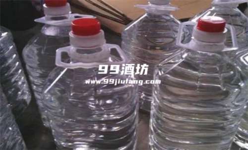 存放白酒不用什么材料