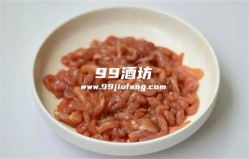 炒猪肉可以加白酒吗