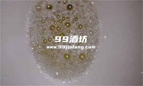 喝白酒之后小便有泡沫