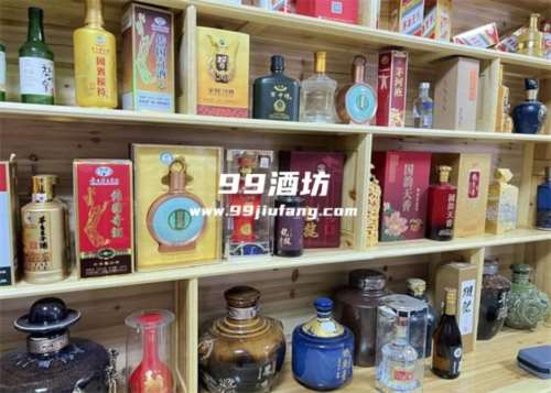白酒储存直立好还是平放好