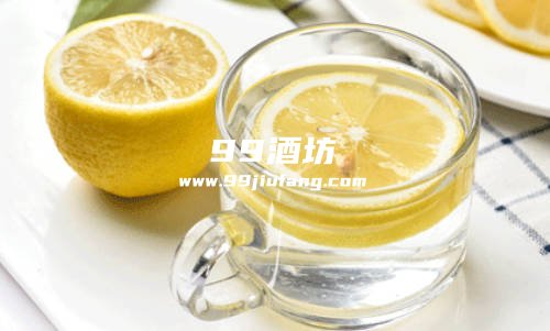 柠檬能去除白酒苦味吗