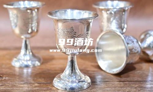 银器装白酒好吗