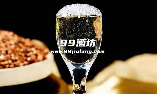 制酒时会加入食用香精吗