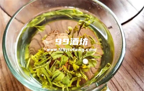 清香型白酒用什么来泡好喝