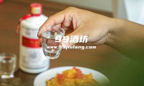 第一次喝白酒注意事项