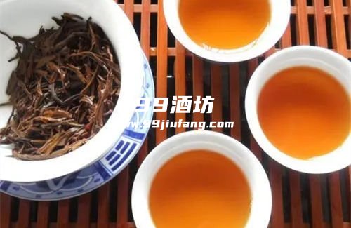 刚喝完白酒可以喝茶水吗