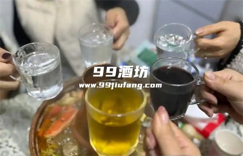 红酒里面加点白酒好喝吗