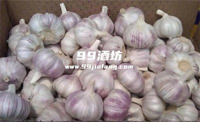 大蒜加白酒可以治感冒吗