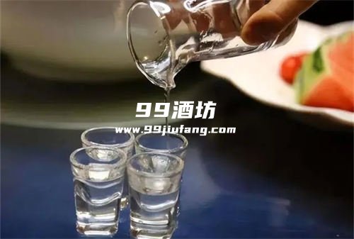 啤酒喝了不头痛，但喝白酒头痛