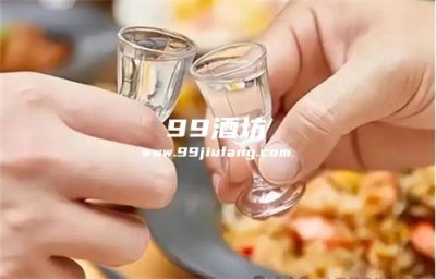喝完白酒很快就醒酒了，人久久酱酒告诉你原因