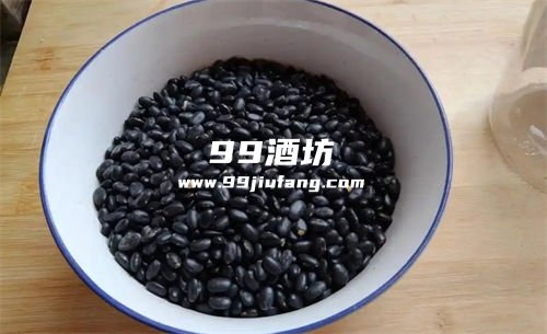 经期可以吃白酒煮黑豆吗？人久久酱酒为您分析