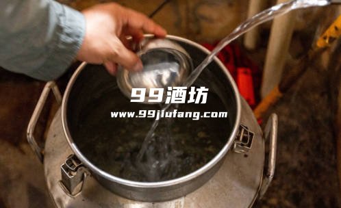 纯粮白酒二次蒸馏更纯吗