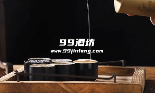 白酒能不能冲白开水喝