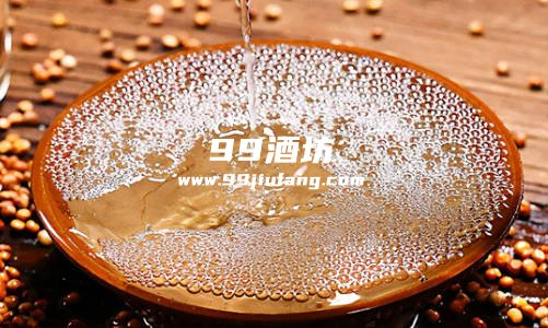 刚蒸出来的白酒能喝吗