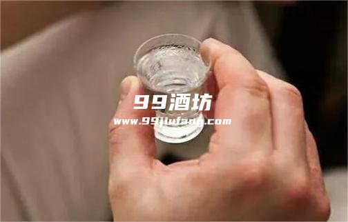 为什么有人喝多了白酒安静，有的却话痨？