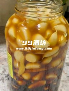 用白酒泡大蒜有什么好处