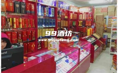 酒店该怎样推销低档白酒