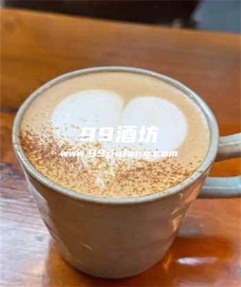 “酱香拿铁”爆火后：为什么没人敢做浓香奶茶？
