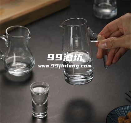 存了30年的白酒开瓶即废？老酒醒酒的黑科技密码
